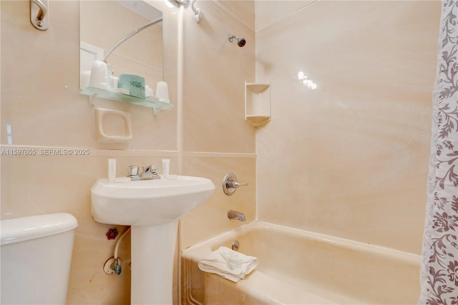 1680 E James Ave, Miami Beach, Florida 33139, Miami Beach, Florida 33139, ,Commercial Sale,For Sale,1680 E James Ave, Miami Beach, Florida 33139,A11597655