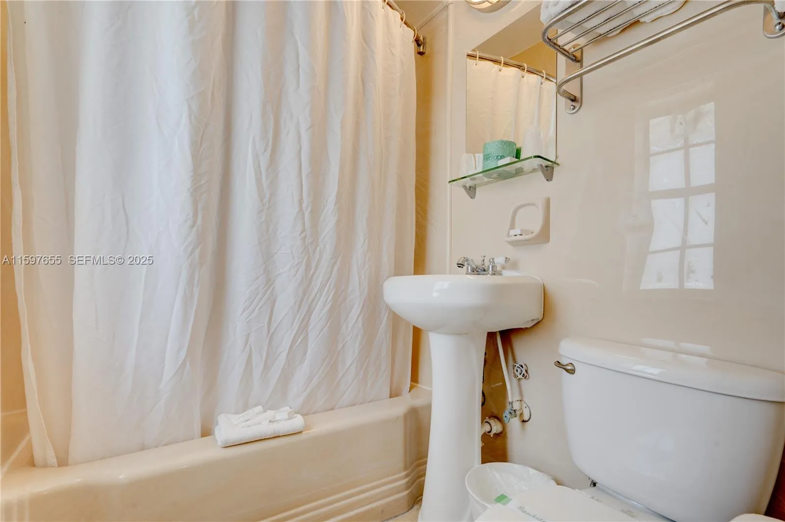 1680 E James Ave, Miami Beach, Florida 33139, Miami Beach, Florida 33139, ,Commercial Sale,For Sale,1680 E James Ave, Miami Beach, Florida 33139,A11597655