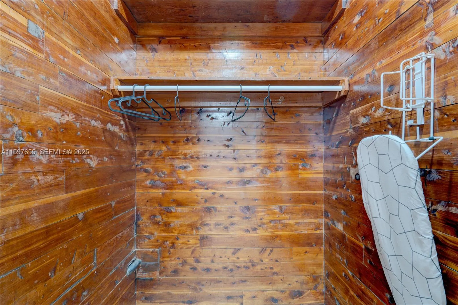 1680 E James Ave, Miami Beach, Florida 33139, Miami Beach, Florida 33139, ,Commercial Sale,For Sale,1680 E James Ave, Miami Beach, Florida 33139,A11597655