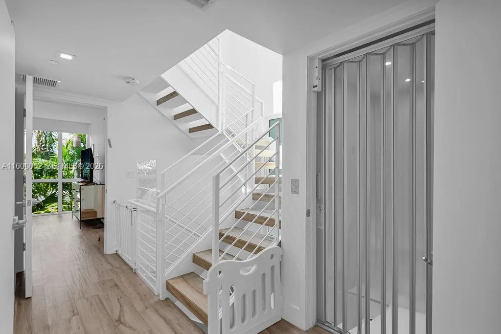 1000 99th St 14, Bay Harbor Islands, Florida 33154, Bay Harbor Islands, Florida 33154, 4 Bedrooms Bedrooms, ,4 BathroomsBathrooms,Residential,For Sale,1000 99th St 14, Bay Harbor Islands, Florida 33154,A11600002