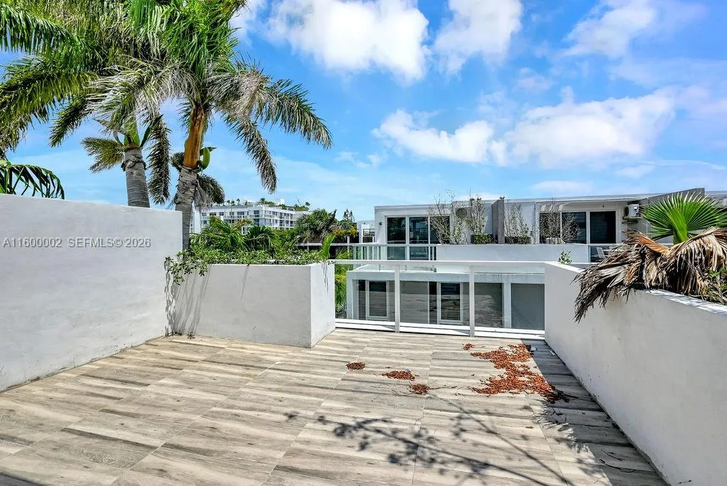 1000 99th St 14, Bay Harbor Islands, Florida 33154, Bay Harbor Islands, Florida 33154, 4 Bedrooms Bedrooms, ,4 BathroomsBathrooms,Residential,For Sale,1000 99th St 14, Bay Harbor Islands, Florida 33154,A11600002