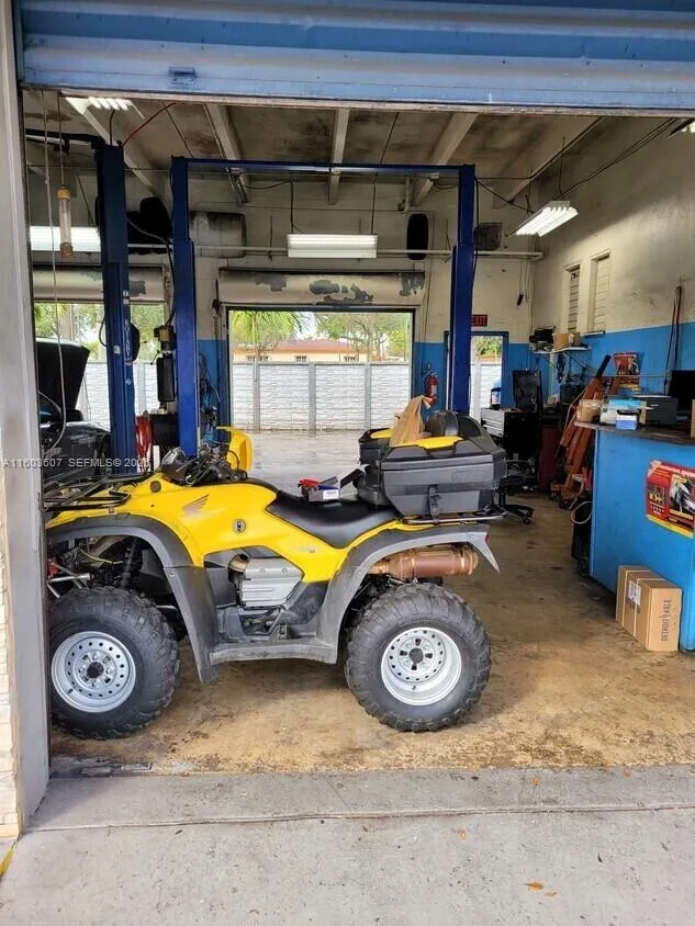 4010 E 8th Ave, Hialeah, Florida 33013, Hialeah, Florida 33013, ,Commercial Sale,For Sale,4010 E 8th Ave, Hialeah, Florida 33013,A11603607