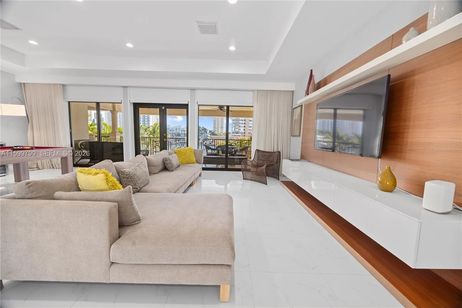 Hallandale Beach, Florida 33009, Hallandale Beach, Florida 33009, 5 Bedrooms Bedrooms, ,5 BathroomsBathrooms,Residential Lease,For Rent, Hallandale Beach, Florida 33009,A11599799