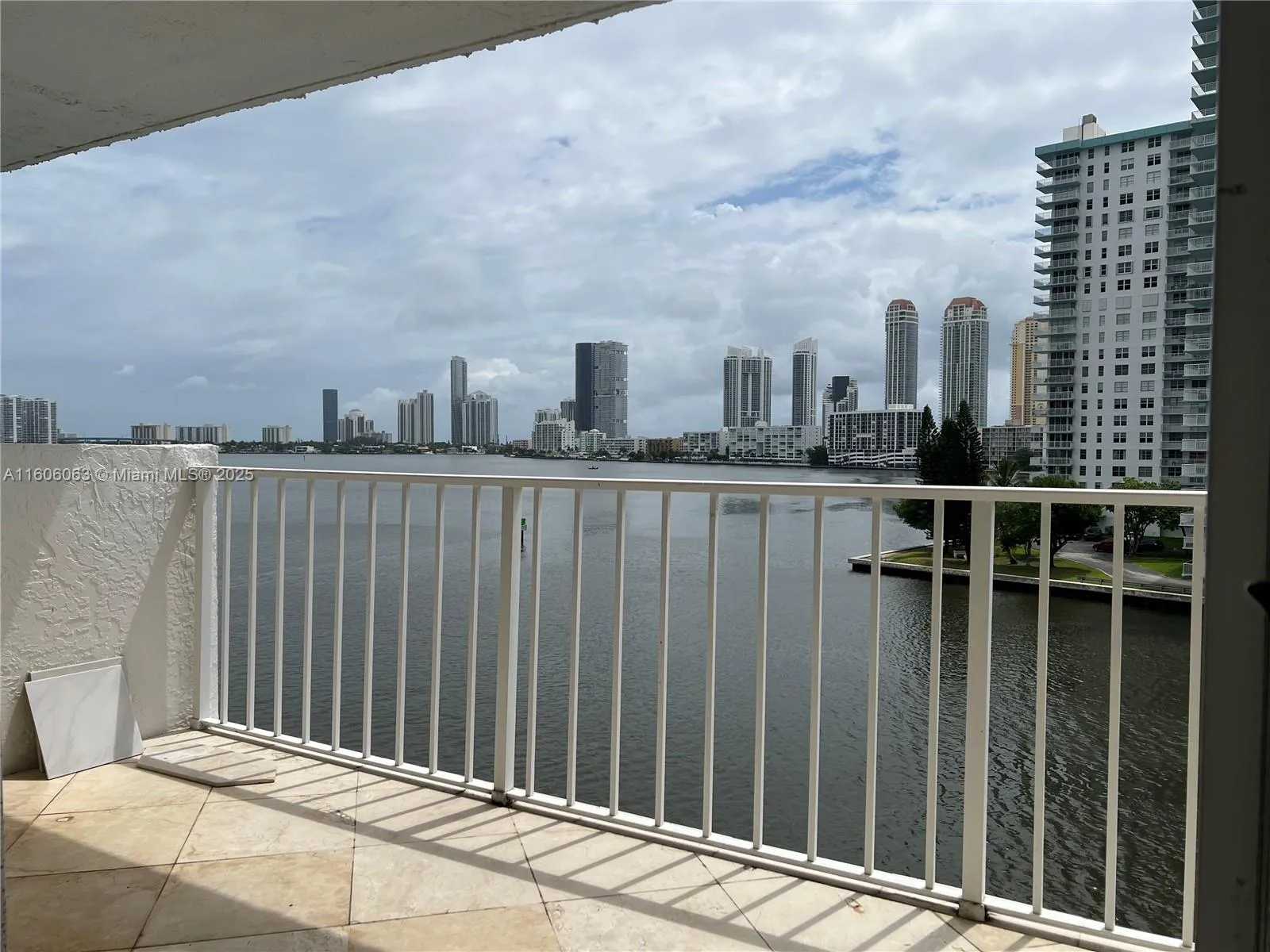 4000 Ne 170th St 604, North Miami Beach, Florida 3, North Miami Beach, Florida 33160, 2 Bedrooms Bedrooms, ,2 BathroomsBathrooms,Residential,For Sale,4000 Ne 170th St 604, North Miami Beach, Florida 3,A11606063