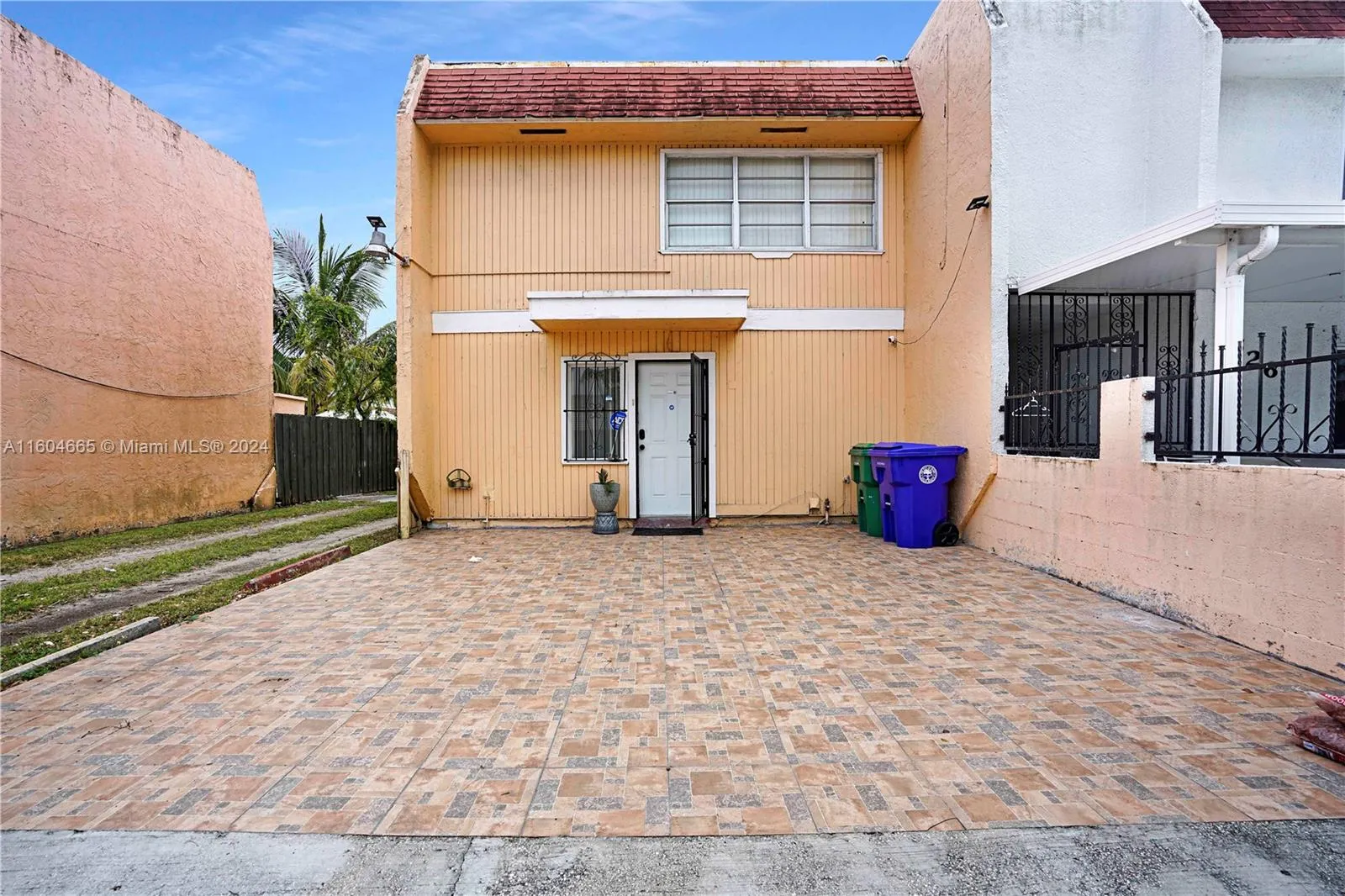 624 Nw 11th St, Miami, Florida 33136, Miami, Florida 33136, 3 Bedrooms Bedrooms, ,2 BathroomsBathrooms,Residential,For Sale,624 Nw 11th St, Miami, Florida 33136,A11604665