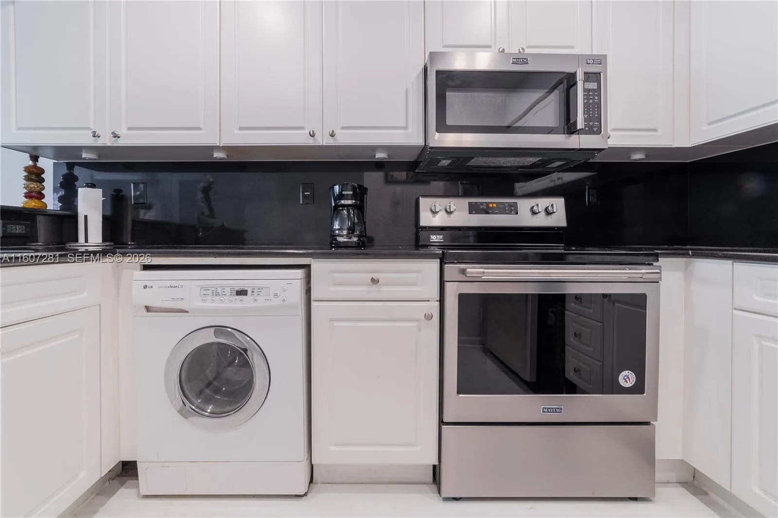 2501 S Ocean Dr 303, Hollywood, Florida 33019, Hollywood, Florida 33019, ,1 BathroomBathrooms,Residential Lease,For Rent,2501 S Ocean Dr 303, Hollywood, Florida 33019,A11607281