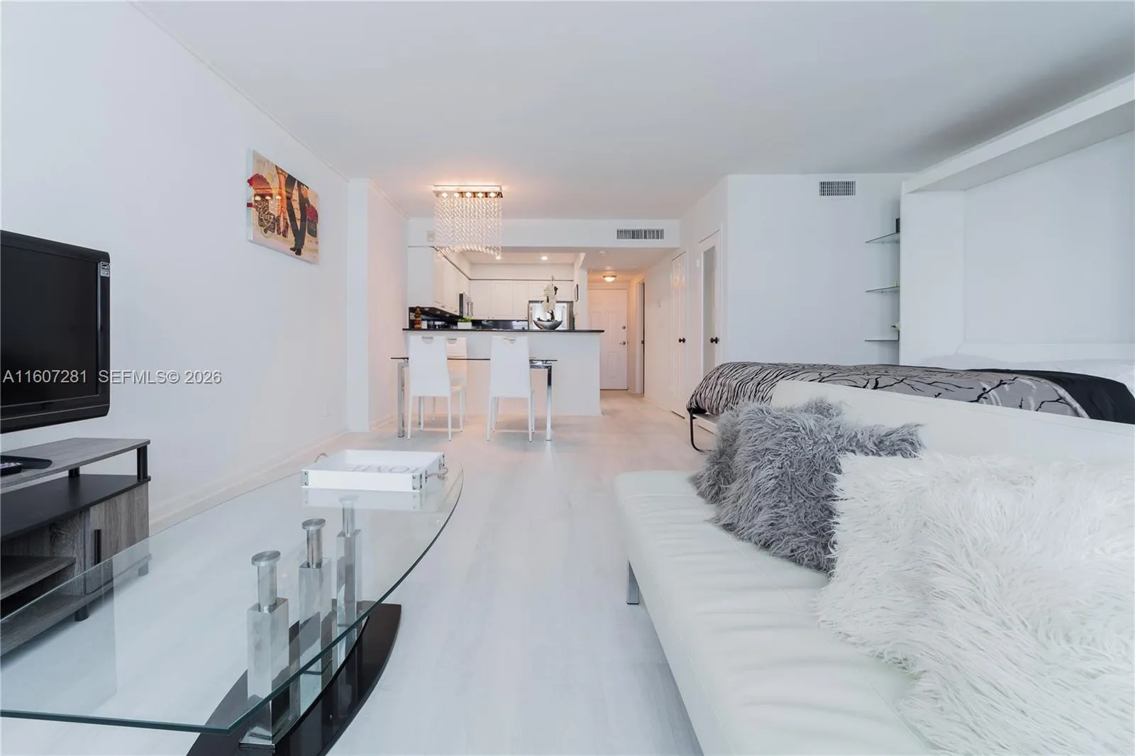 2501 S Ocean Dr 303, Hollywood, Florida 33019, Hollywood, Florida 33019, ,1 BathroomBathrooms,Residential Lease,For Rent,2501 S Ocean Dr 303, Hollywood, Florida 33019,A11607281