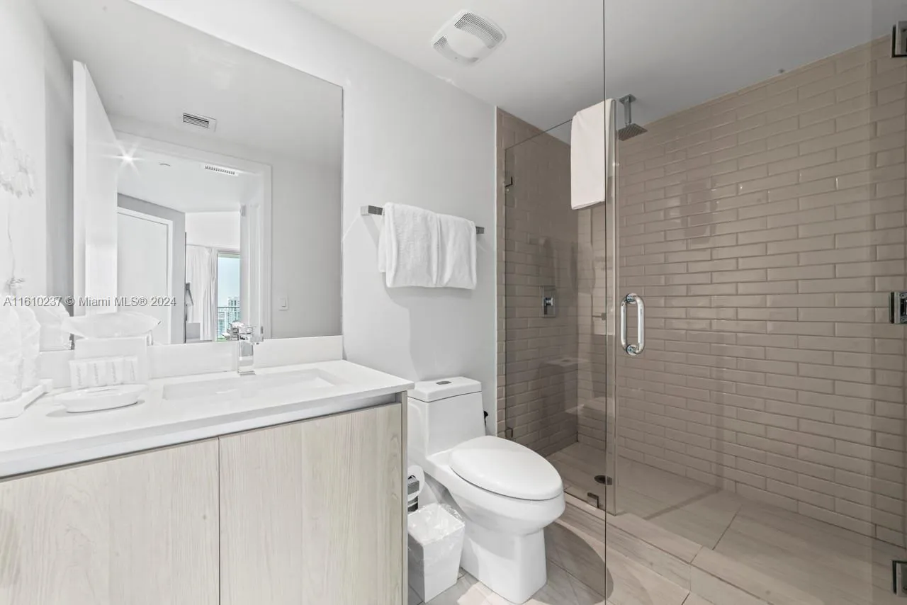 4010 S Ocean Dr R2409, Hollywood, Florida 33019, Hollywood, Florida 33019, 2 Bedrooms Bedrooms, ,2 BathroomsBathrooms,Residential,For Sale,4010 S Ocean Dr R2409, Hollywood, Florida 33019,A11610237