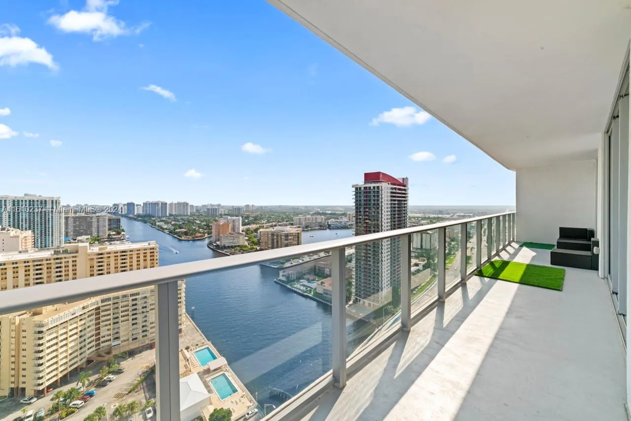 4010 S Ocean Dr R2409, Hollywood, Florida 33019, Hollywood, Florida 33019, 2 Bedrooms Bedrooms, ,2 BathroomsBathrooms,Residential,For Sale,4010 S Ocean Dr R2409, Hollywood, Florida 33019,A11610237