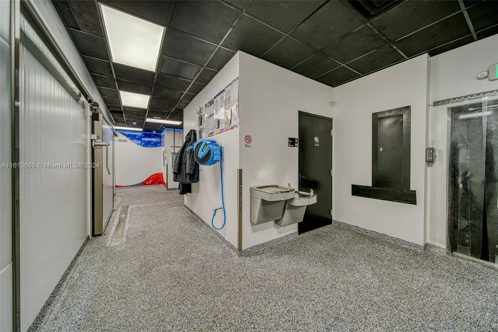 Top Of The Line Fish & Seafood Market With Dis, Miami, Florida 33186, ,Business Opportunity,For Sale,Top Of The Line Fish & Seafood Market With Dis,A11613608