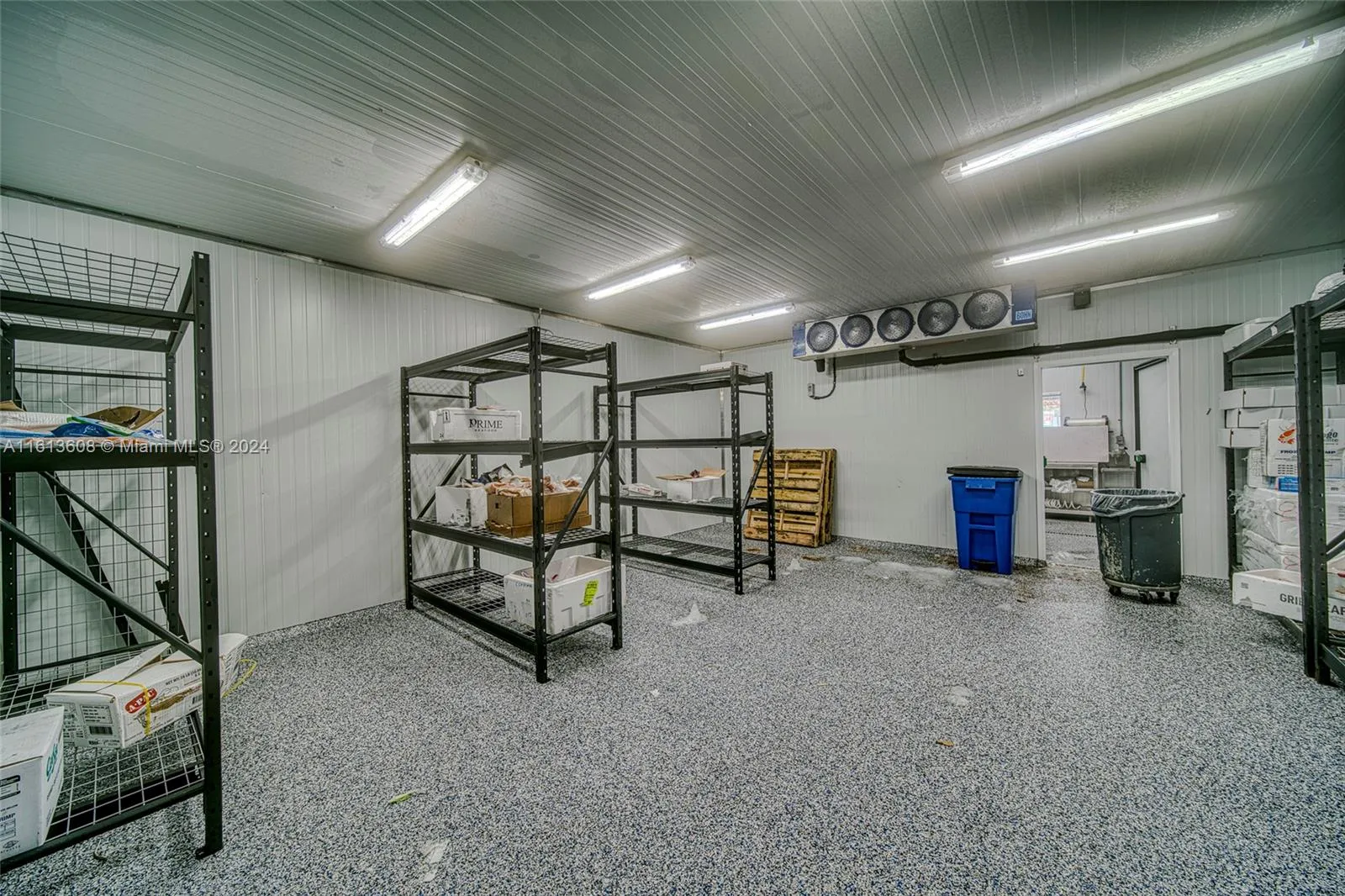 Top Of The Line Fish & Seafood Market With Dis, Miami, Florida 33186, ,Business Opportunity,For Sale,Top Of The Line Fish & Seafood Market With Dis,A11613608
