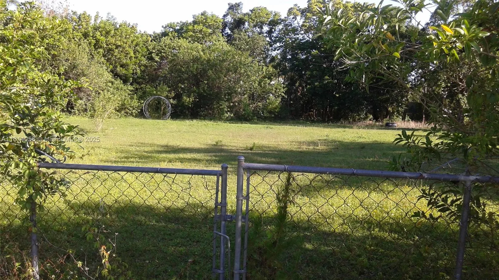 OPEN AREA AVAILABLE\r\nUP TO 1 ACRE PLUS