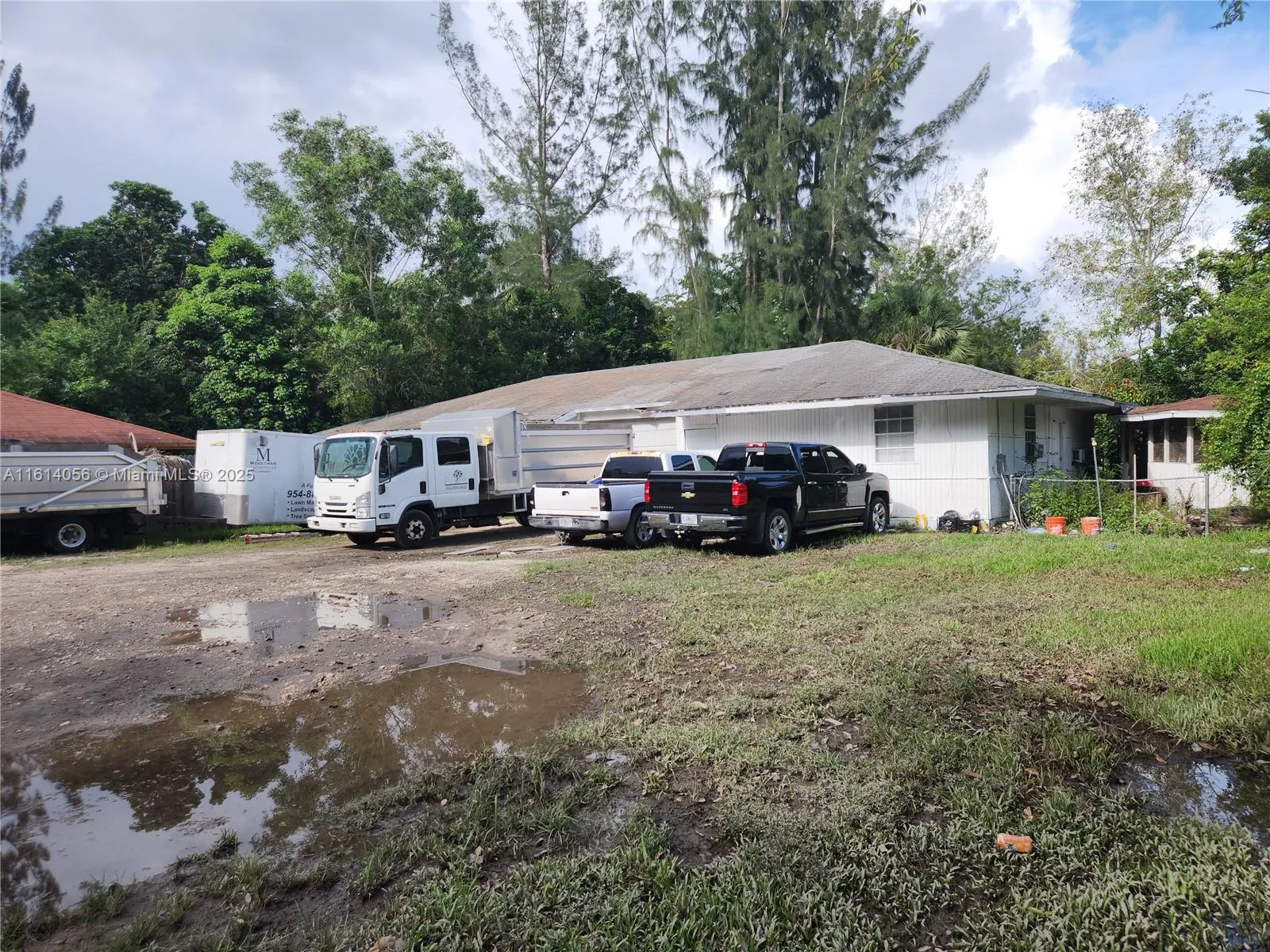 1800 SQ FOOT OPEN MAKE OFFERS