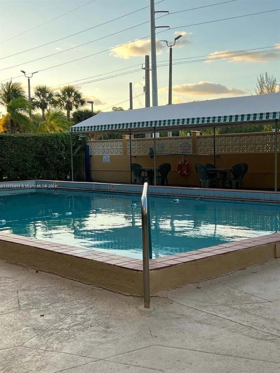 2935 Ne 163rd St 5c, North Miami Beach, Florida 33, North Miami Beach, Florida 33160, 1 Bedroom Bedrooms, ,1 BathroomBathrooms,Residential Lease,For Rent,2935 Ne 163rd St 5c, North Miami Beach, Florida 33,A11615861