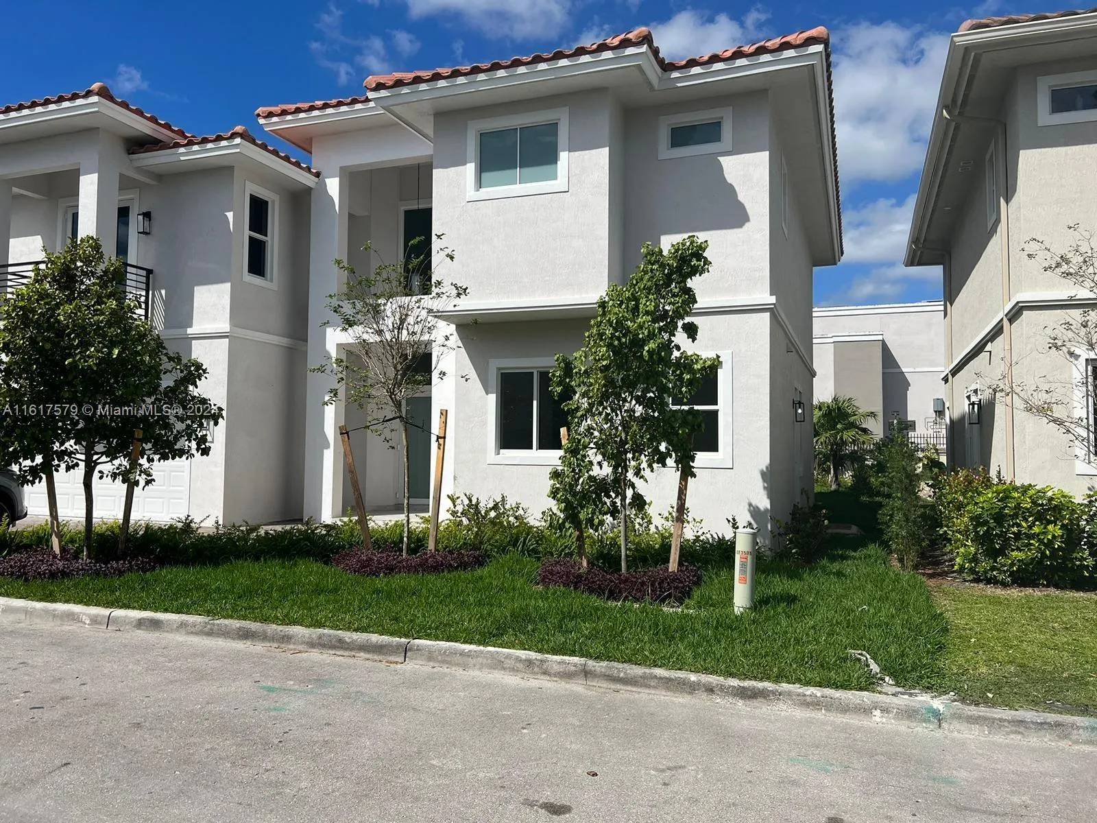 Dania Beach, Florida 33312, 5 Bedrooms Bedrooms, ,4 BathroomsBathrooms,Residential,For Sale,A11617579 Dania Beach, Florida 33312, 5 Bedrooms Bedrooms, ,4 BathroomsBathrooms,Residential,For Sale,A11617579
