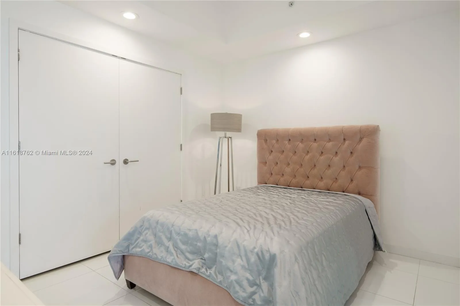 851 Ne 1st Ave 4406, Miami, Florida 33132, Miami, Florida 33132, 2 Bedrooms Bedrooms, ,2 BathroomsBathrooms,Residential,For Sale,851 Ne 1st Ave 4406, Miami, Florida 33132,A11618762