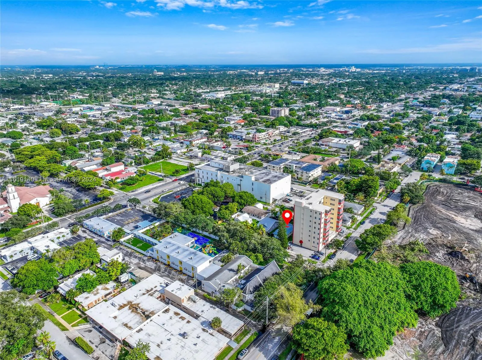 1711 Buchanan St, Hollywood, Florida 33020, Hollywood, Florida 33020, ,Residential Income,For Sale,1711 Buchanan St, Hollywood, Florida 33020,A11619140