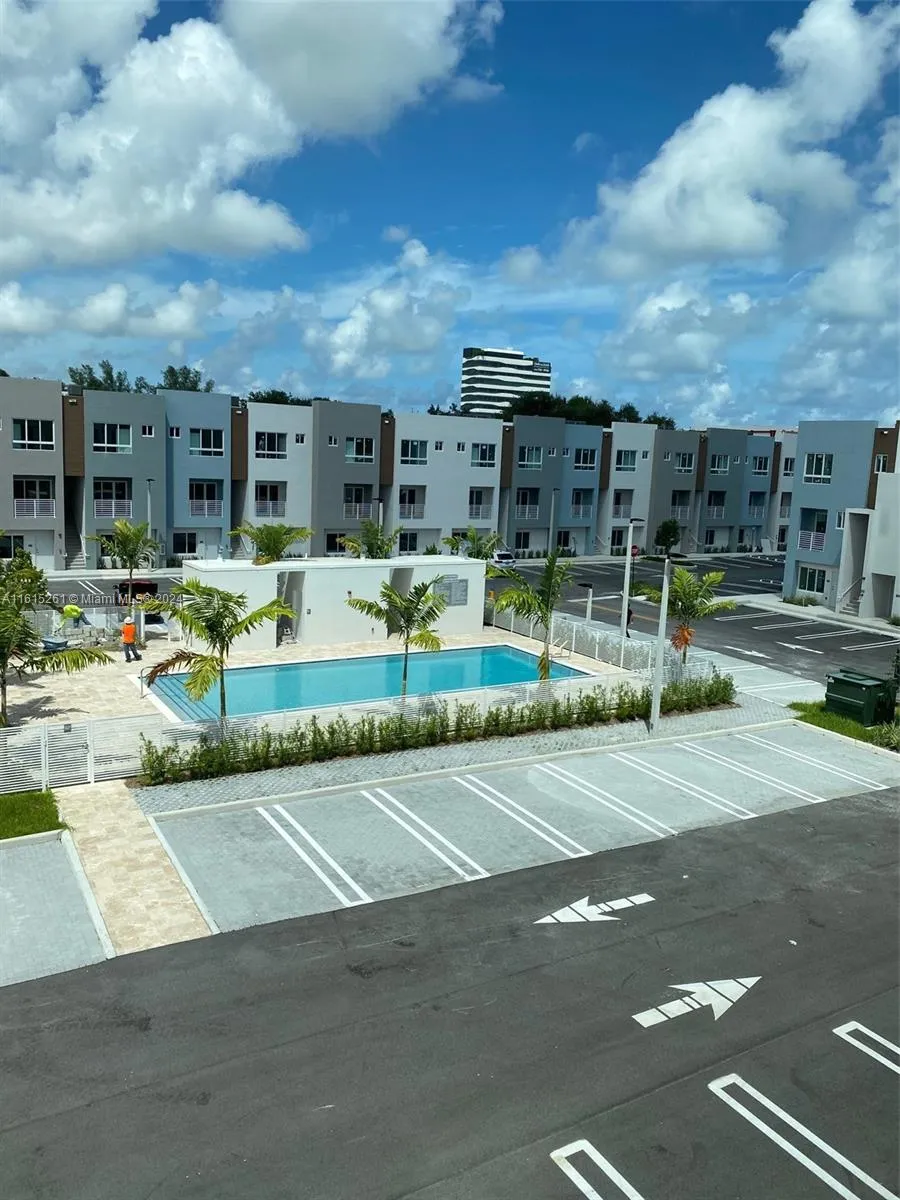 2505 Ne 193rd St 4207, Miami, Florida 33180, Miami, Florida 33180, 2 Bedrooms Bedrooms, ,2 BathroomsBathrooms,Residential,For Sale,2505 Ne 193rd St 4207, Miami, Florida 33180,A11615261