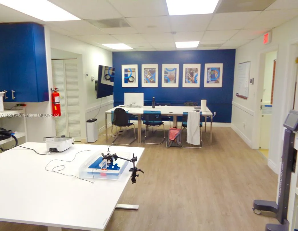 7737 N University Dr #101, Tamarac, Florida 33321, Tamarac, Florida 33321, ,Commercial Sale,For Sale,7737 N University Dr #101, Tamarac, Florida 33321,A11621342