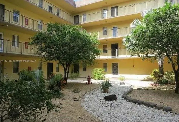 2831 Somerset Dr 206, Lauderdale Lakes, Florida 33, Lauderdale Lakes, Florida 33311, 1 Bedroom Bedrooms, ,1 BathroomBathrooms,Residential,For Sale,2831 Somerset Dr 206, Lauderdale Lakes, Florida 33,A11621833