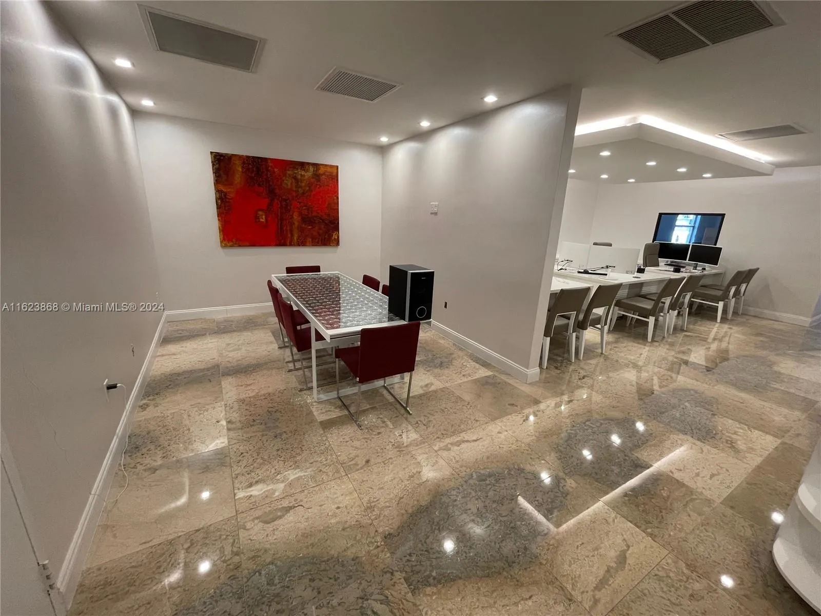 3800 S Ocean Dr 212, Hollywood, Florida 33019, Hollywood, Florida 33019, ,Commercial Sale,For Sale,3800 S Ocean Dr 212, Hollywood, Florida 33019,A11623868