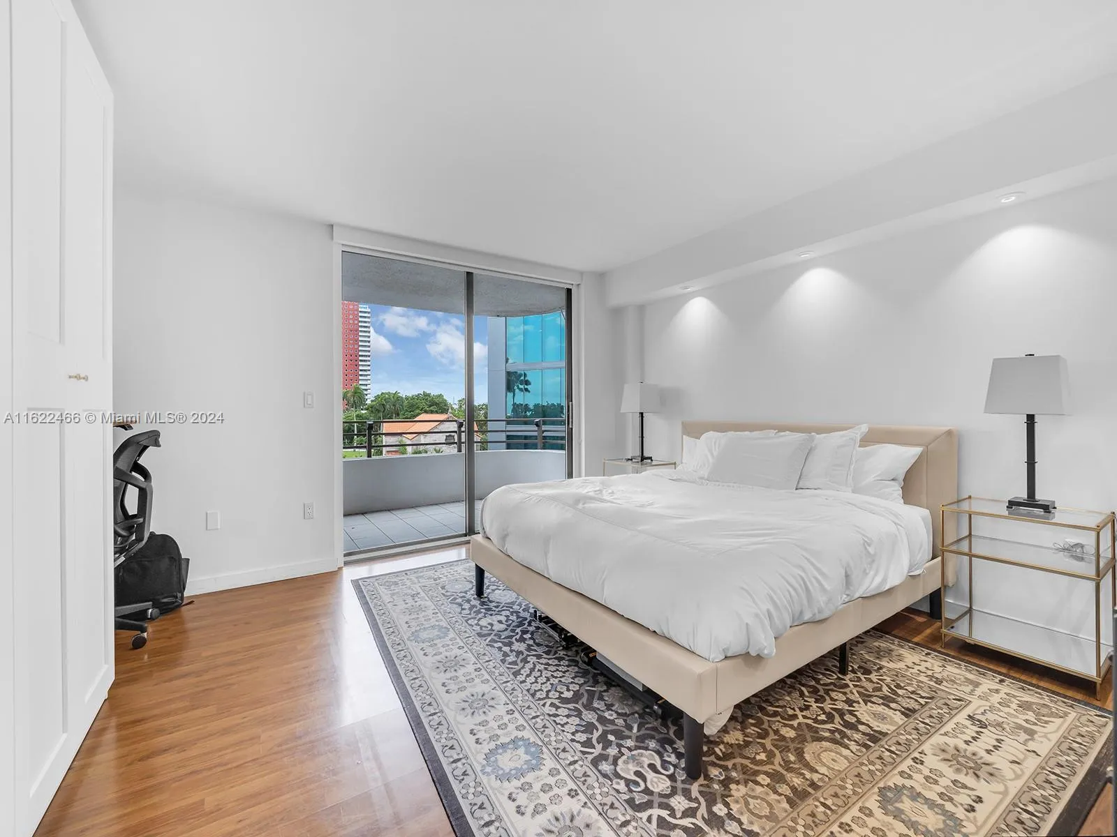 151 Se 15th Rd 501, Miami, Florida 33129, Miami, Florida 33129, 2 Bedrooms Bedrooms, ,2 BathroomsBathrooms,Residential Lease,For Rent,151 Se 15th Rd 501, Miami, Florida 33129,A11622466