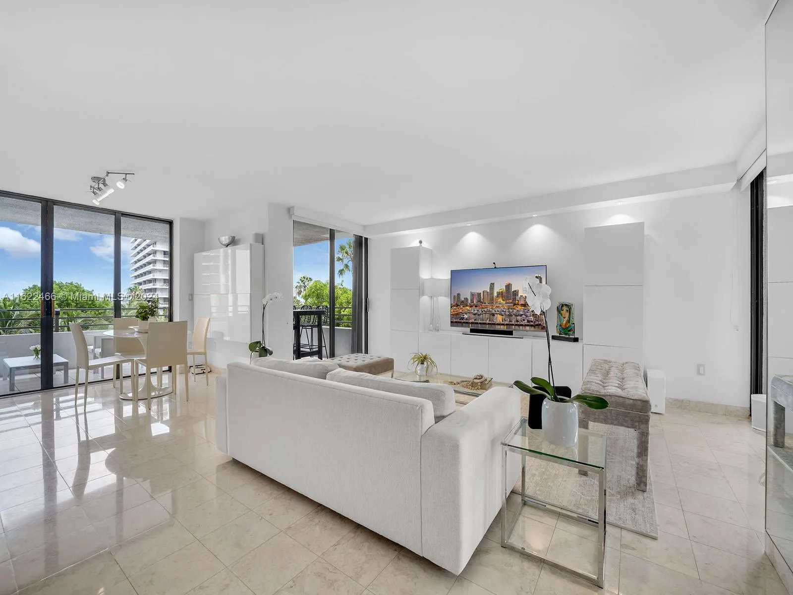 151 Se 15th Rd 501, Miami, Florida 33129, Miami, Florida 33129, 2 Bedrooms Bedrooms, ,2 BathroomsBathrooms,Residential Lease,For Rent,151 Se 15th Rd 501, Miami, Florida 33129,A11622466