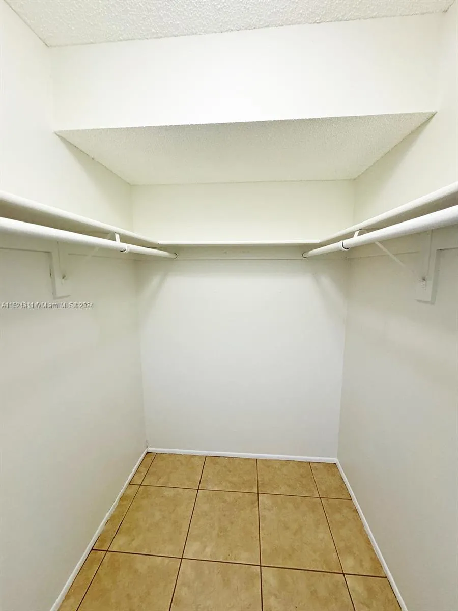 8101 Camino Real C320, Miami, Florida 33143, Miami, Florida 33143, 1 Bedroom Bedrooms, ,1 BathroomBathrooms,Residential Lease,For Rent,8101 Camino Real C320, Miami, Florida 33143,A11624341