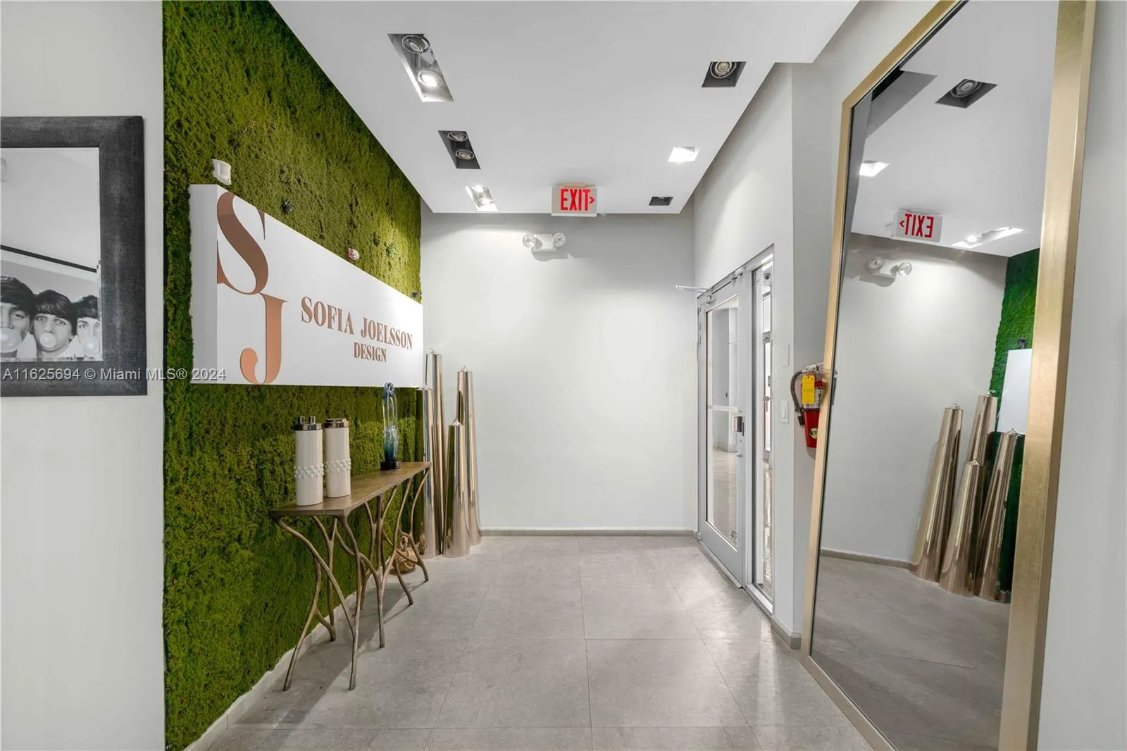 1451 Ocean Dr Cu-204, Miami Beach, Florida 33139, Miami Beach, Florida 33139, ,Commercial Sale,For Sale,1451 Ocean Dr Cu-204, Miami Beach, Florida 33139,A11625694