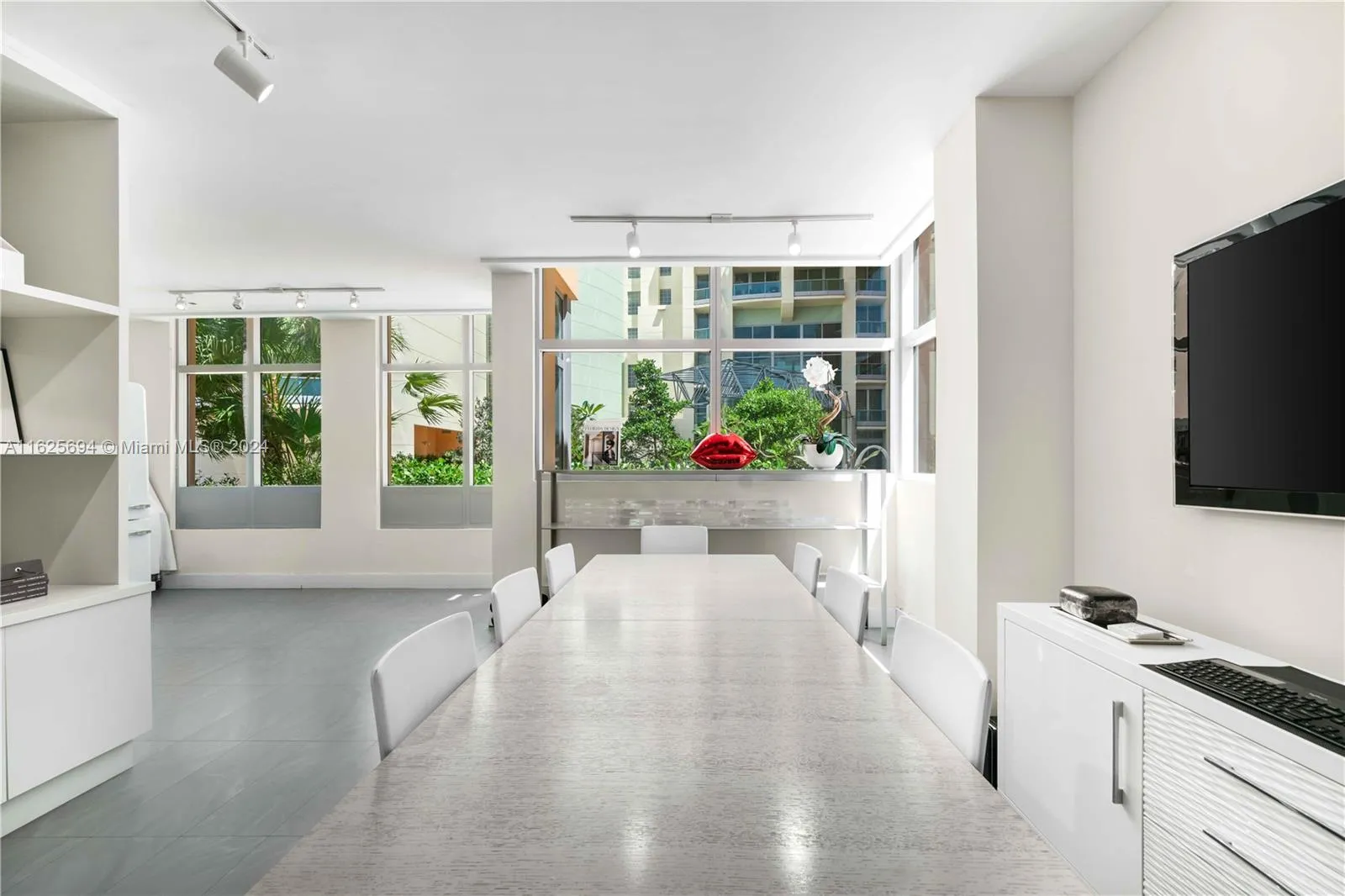 1451 Ocean Dr Cu-204, Miami Beach, Florida 33139, Miami Beach, Florida 33139, ,Commercial Sale,For Sale,1451 Ocean Dr Cu-204, Miami Beach, Florida 33139,A11625694