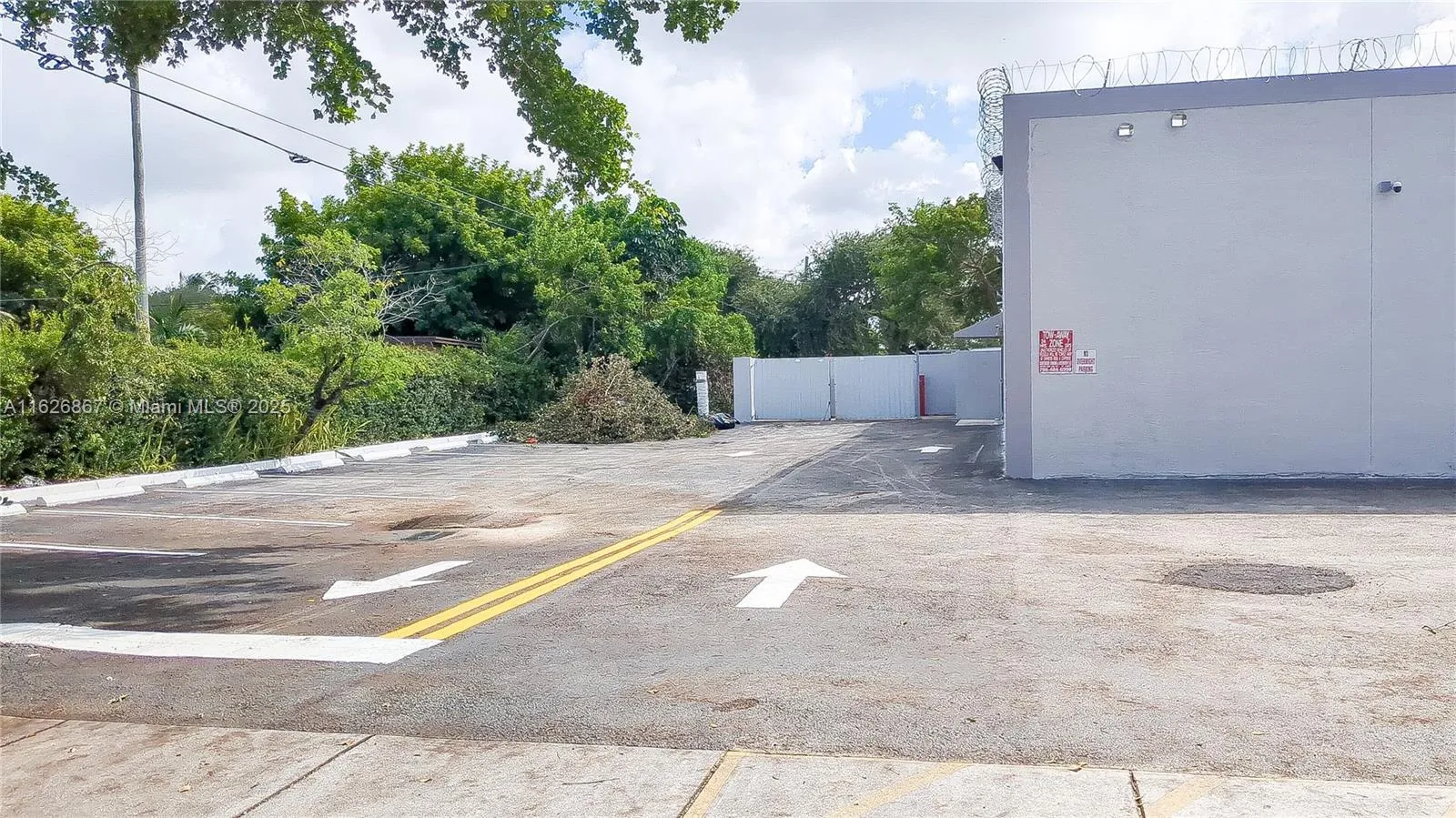 16525 Nw 27th Ave 16525, Miami Gardens, Florida 33, Miami Gardens, Florida 33054, ,Commercial Sale,For Sale,16525 Nw 27th Ave 16525, Miami Gardens, Florida 33,A11626867