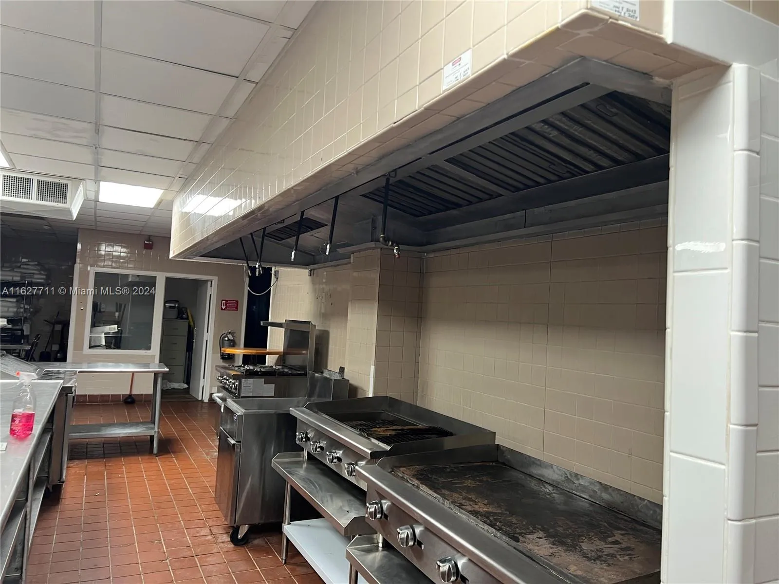 148 Nw 167th St, Miami, Florida 33169, Miami, Florida 33169, ,Commercial Lease,For Rent,148 Nw 167th St, Miami, Florida 33169,A11627711