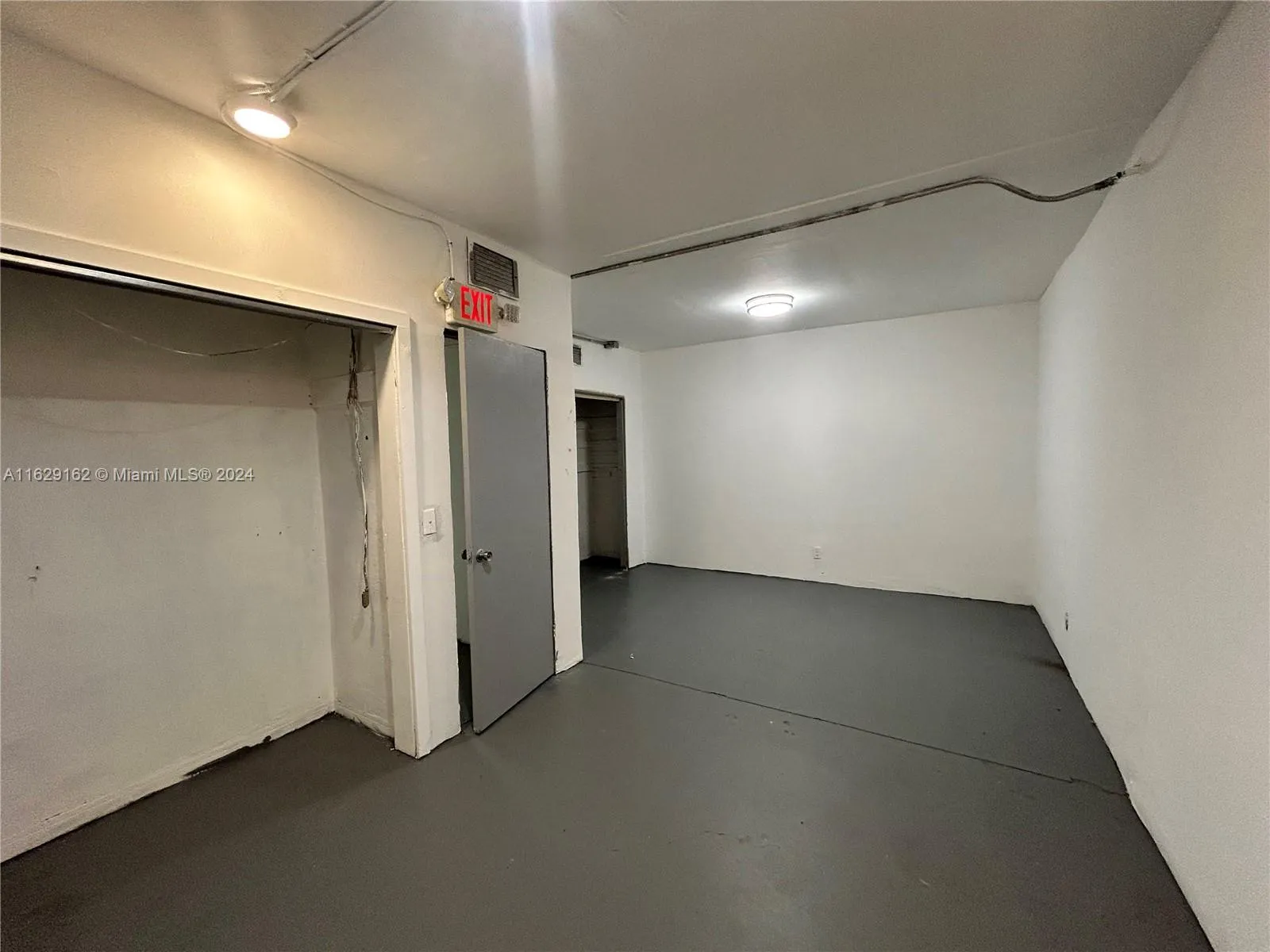 1100 S Dixie Hwy, Hollywood, Florida 33020, Hollywood, Florida 33020, ,Commercial Lease,For Rent,1100 S Dixie Hwy, Hollywood, Florida 33020,A11629162