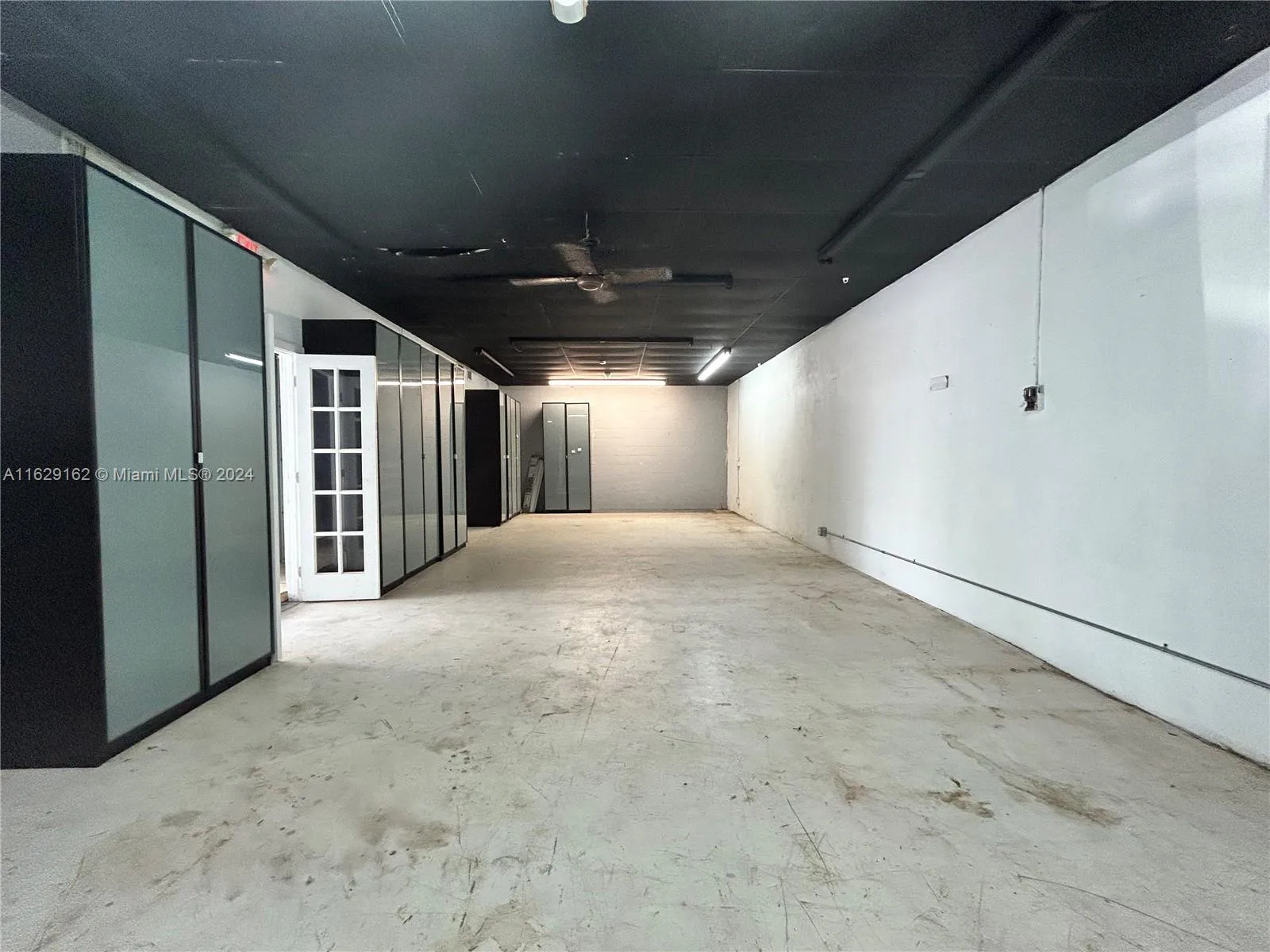 1100 S Dixie Hwy, Hollywood, Florida 33020, Hollywood, Florida 33020, ,Commercial Lease,For Rent,1100 S Dixie Hwy, Hollywood, Florida 33020,A11629162