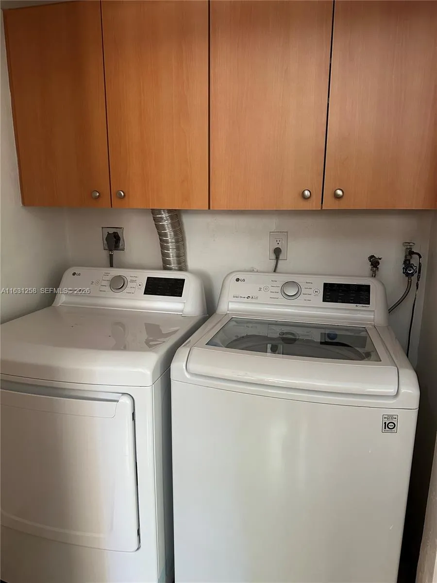 324 E 34th St, Hialeah, Florida 33013, Hialeah, Florida 33013, ,Residential Income,For Sale,324 E 34th St, Hialeah, Florida 33013,A11631258
