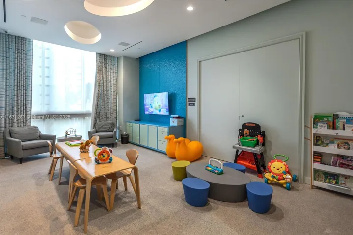 at 17749 Collins Ave, Sunny Isles Beach, FL 33160 Unit For Sale 4 Bedrooms 7 Bathrooms MLS# A11631289 Price $7,879,000 4609