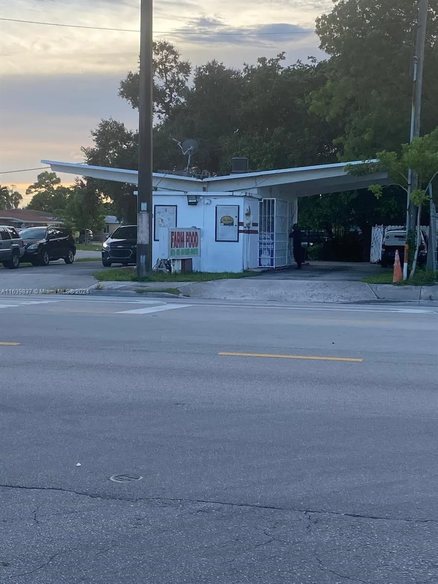 891 Sw 27th Ave, Fort Lauderdale, Florida 33312, Fort Lauderdale, Florida 33312, ,Commercial Sale,For Sale,891 Sw 27th Ave, Fort Lauderdale, Florida 33312,A11639837