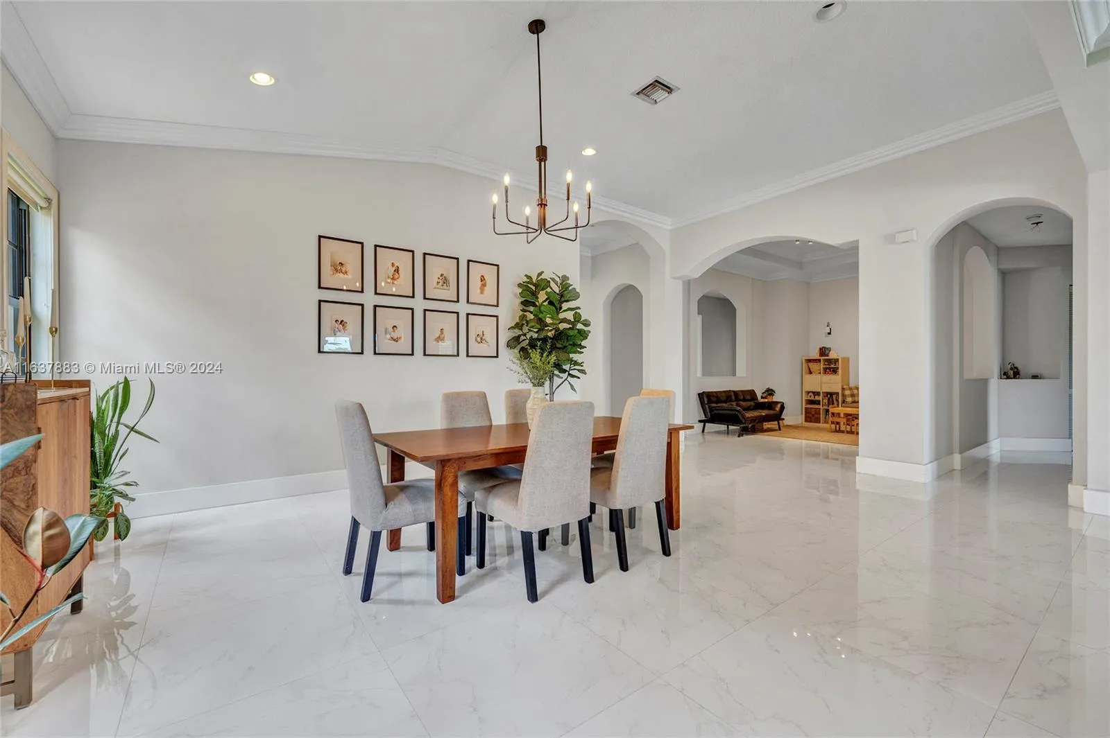 3950 W Hibiscus St -, Weston, Florida 33332, Weston, Florida 33332, 4 Bedrooms Bedrooms, ,3 BathroomsBathrooms,Residential Lease,For Rent,3950 W Hibiscus St -, Weston, Florida 33332,A11637883