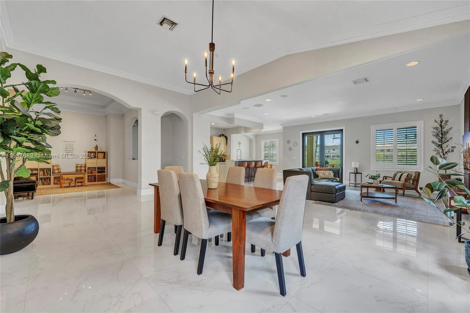 3950 W Hibiscus St -, Weston, Florida 33332, Weston, Florida 33332, 4 Bedrooms Bedrooms, ,3 BathroomsBathrooms,Residential Lease,For Rent,3950 W Hibiscus St -, Weston, Florida 33332,A11637883