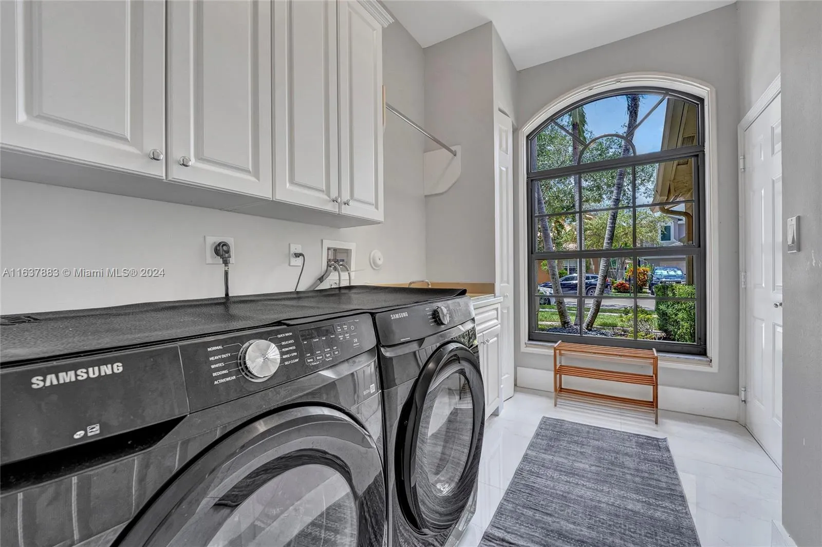 3950 W Hibiscus St -, Weston, Florida 33332, Weston, Florida 33332, 4 Bedrooms Bedrooms, ,3 BathroomsBathrooms,Residential Lease,For Rent,3950 W Hibiscus St -, Weston, Florida 33332,A11637883