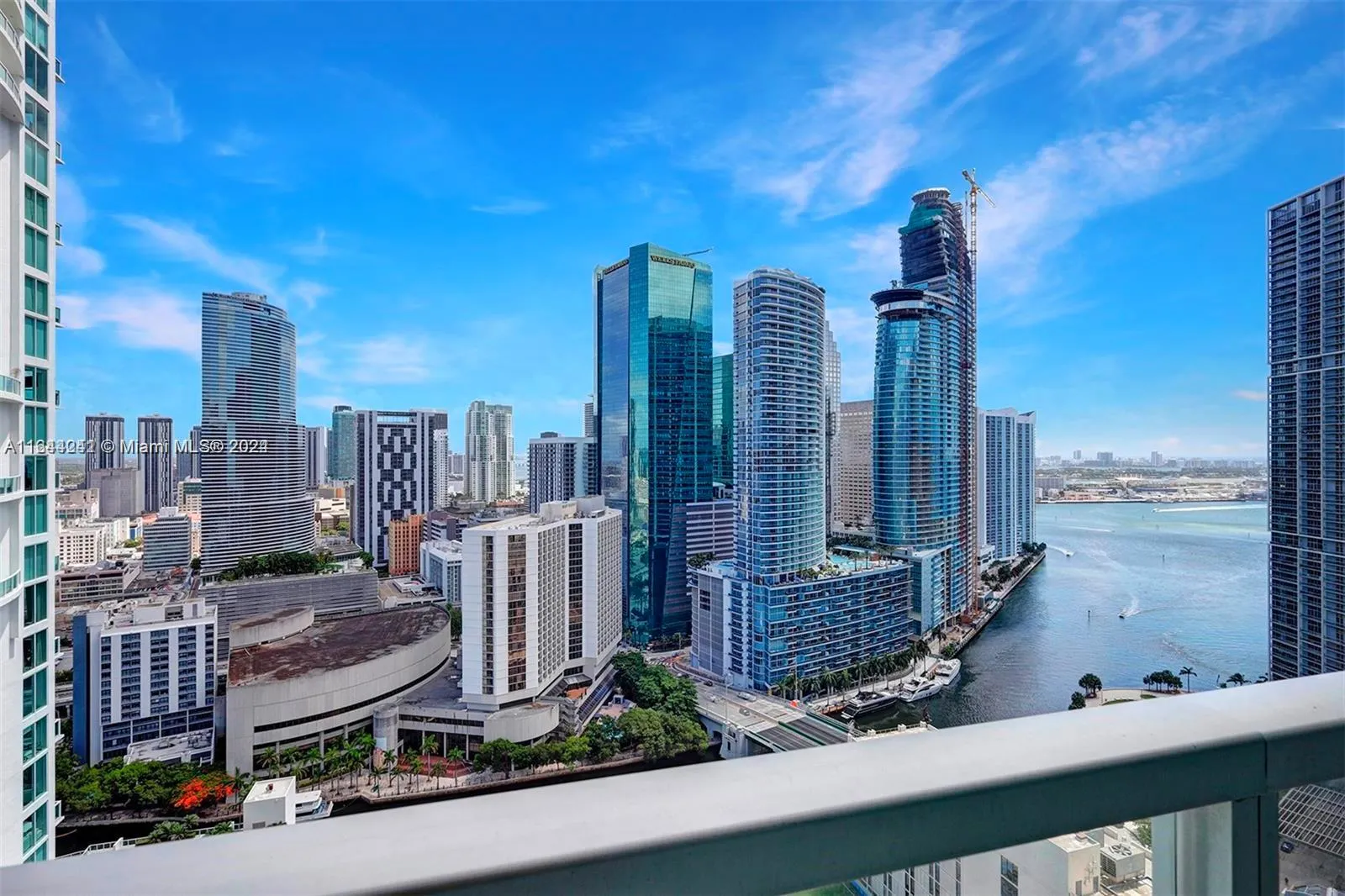 55 Se 6th St 3401, Miami, Florida 33131, Miami, Florida 33131, 2 Bedrooms Bedrooms, ,2 BathroomsBathrooms,Residential,For Sale,55 Se 6th St 3401, Miami, Florida 33131,A11644241 55 Se 6th St 3401, Miami, Florida 33131, Miami, Florida 33131, 2 Bedrooms Bedrooms, ,2 BathroomsBathrooms,Residential,For Sale,55 Se 6th St 3401, Miami, Florida 33131,A11644241