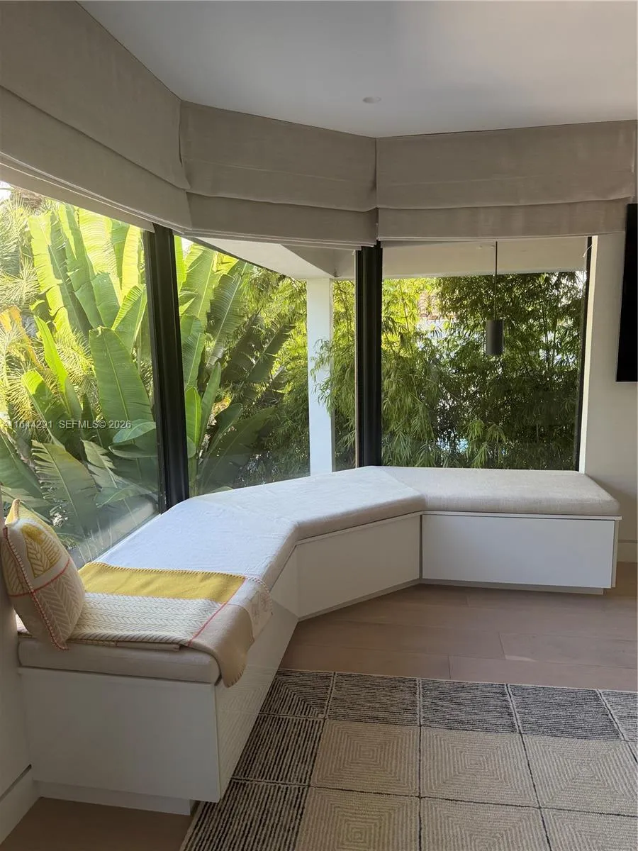 4442 Prairie Ave, Miami Beach, Florida 33140, Miami Beach, Florida 33140, 6 Bedrooms Bedrooms, ,7 BathroomsBathrooms,Residential,For Sale,4442 Prairie Ave, Miami Beach, Florida 33140,A11644291