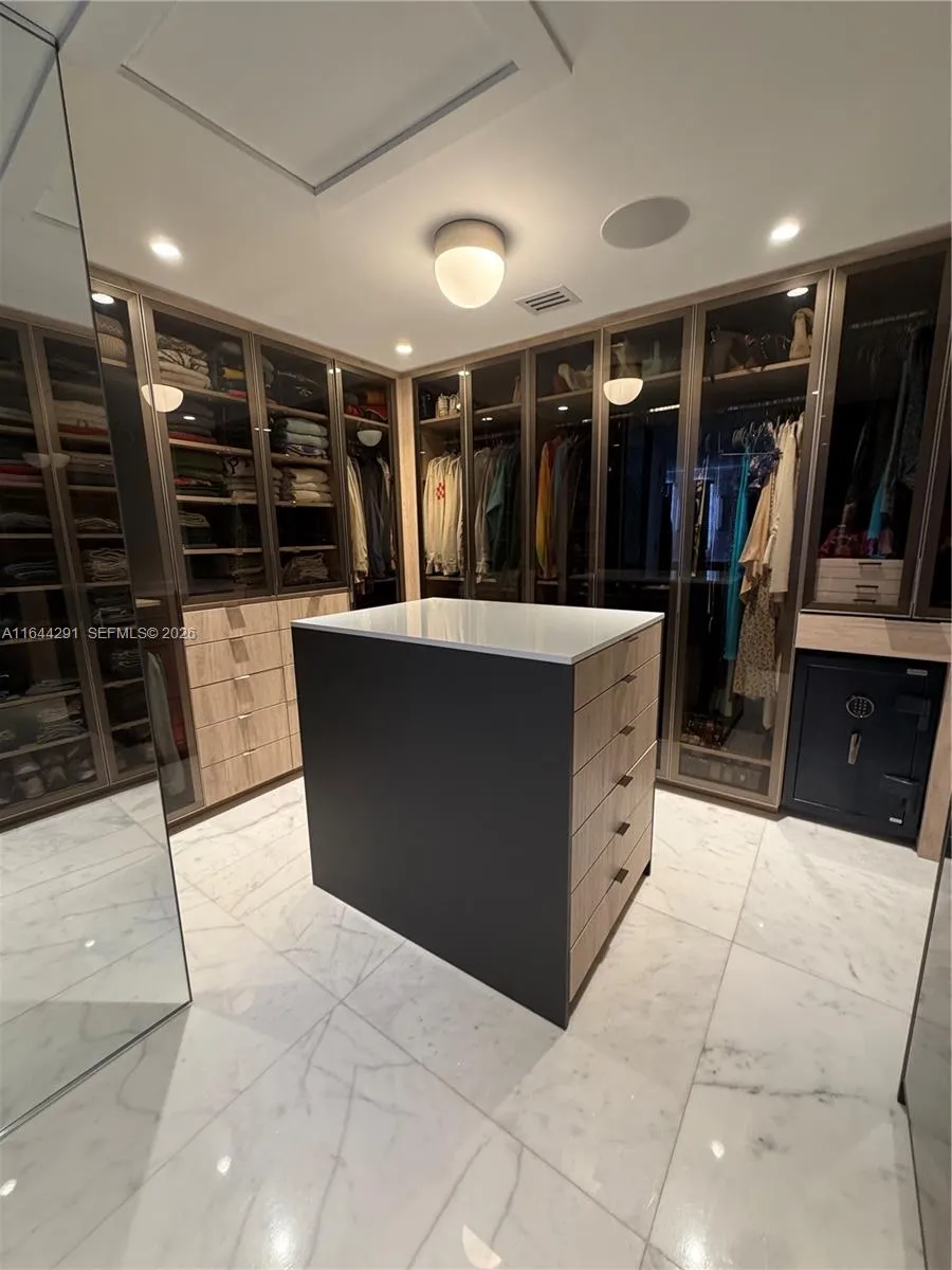 4442 Prairie Ave, Miami Beach, Florida 33140, Miami Beach, Florida 33140, 6 Bedrooms Bedrooms, ,7 BathroomsBathrooms,Residential,For Sale,4442 Prairie Ave, Miami Beach, Florida 33140,A11644291