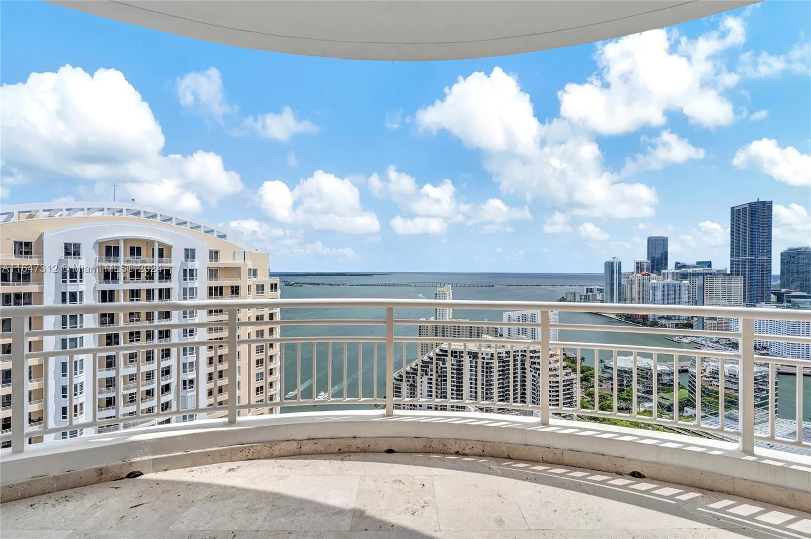848 Brickell Key Dr 4003, Miami, Florida 33131, Miami, Florida 33131, 1 Bedroom Bedrooms, ,1 BathroomBathrooms,Residential,For Sale,848 Brickell Key Dr 4003, Miami, Florida 33131,A11647312