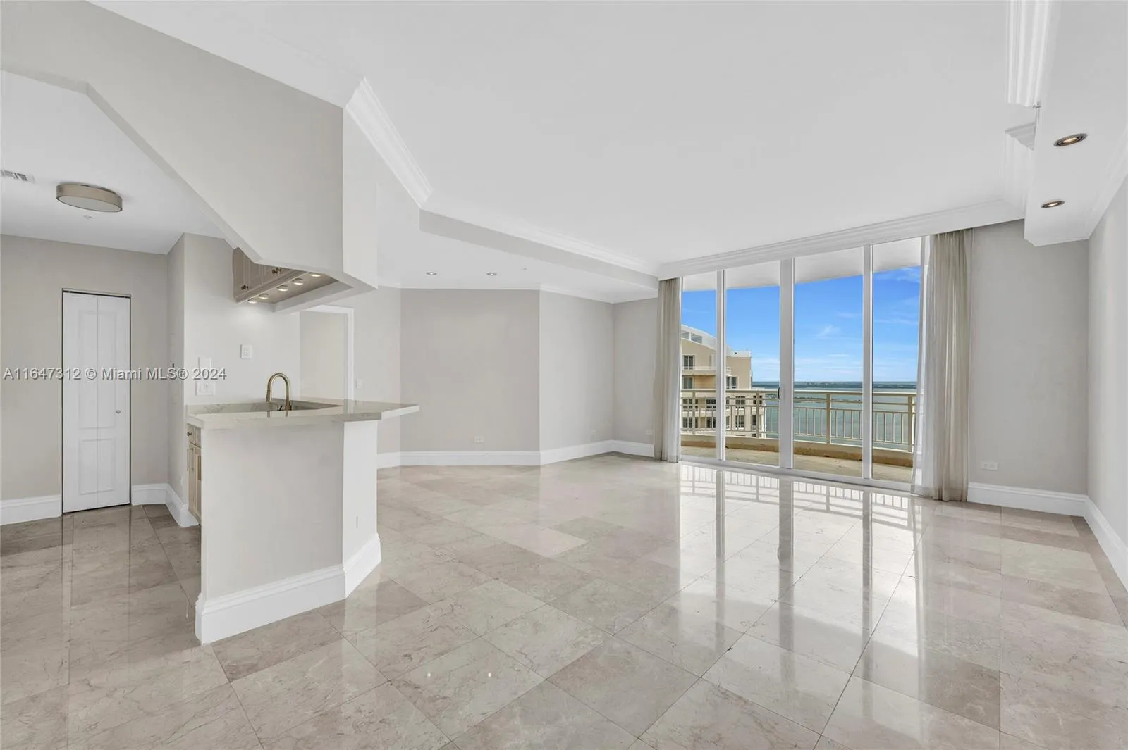 848 Brickell Key Dr 4003, Miami, Florida 33131, Miami, Florida 33131, 1 Bedroom Bedrooms, ,1 BathroomBathrooms,Residential,For Sale,848 Brickell Key Dr 4003, Miami, Florida 33131,A11647312