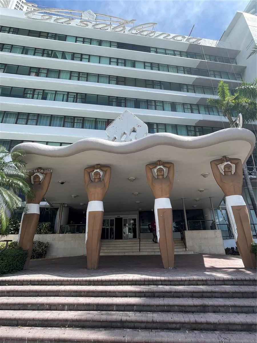 6345 Collins Ave 614, Miami Beach, Florida 33141, Miami Beach, Florida 33141, ,Residential Lease,For Rent,6345 Collins Ave 614, Miami Beach, Florida 33141,A11647739