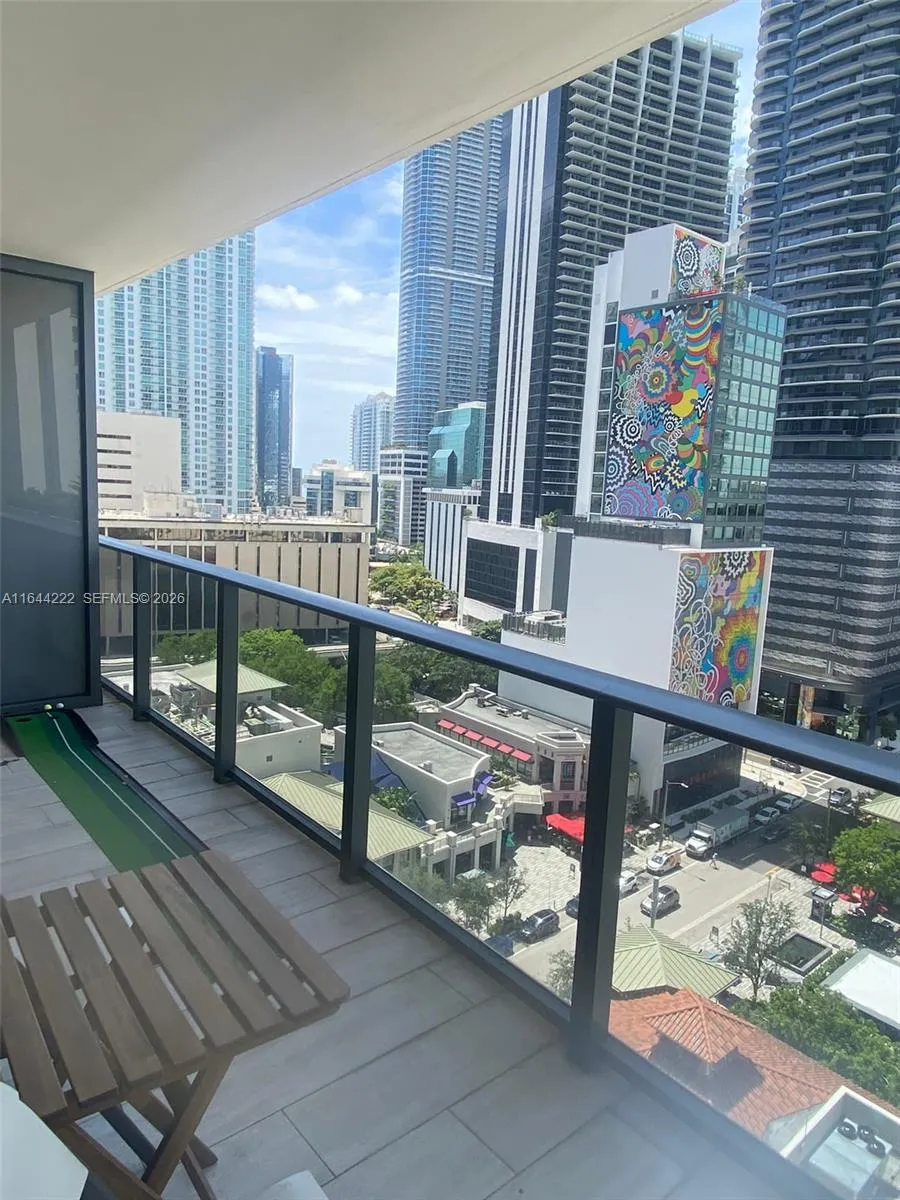 45 Sw 9th St 1005, Miami, Florida 33130, Miami, Florida 33130, 1 Bedroom Bedrooms, ,2 BathroomsBathrooms,Residential,For Sale,45 Sw 9th St 1005, Miami, Florida 33130,A11644222