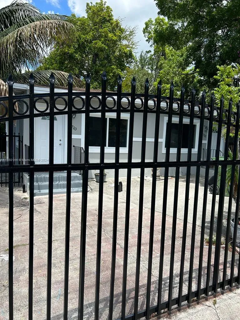 7710 Ne 1st Ct, Miami, Florida 33138, Miami, Florida 33138, ,Residential Income,For Sale,7710 Ne 1st Ct, Miami, Florida 33138,A11650144
