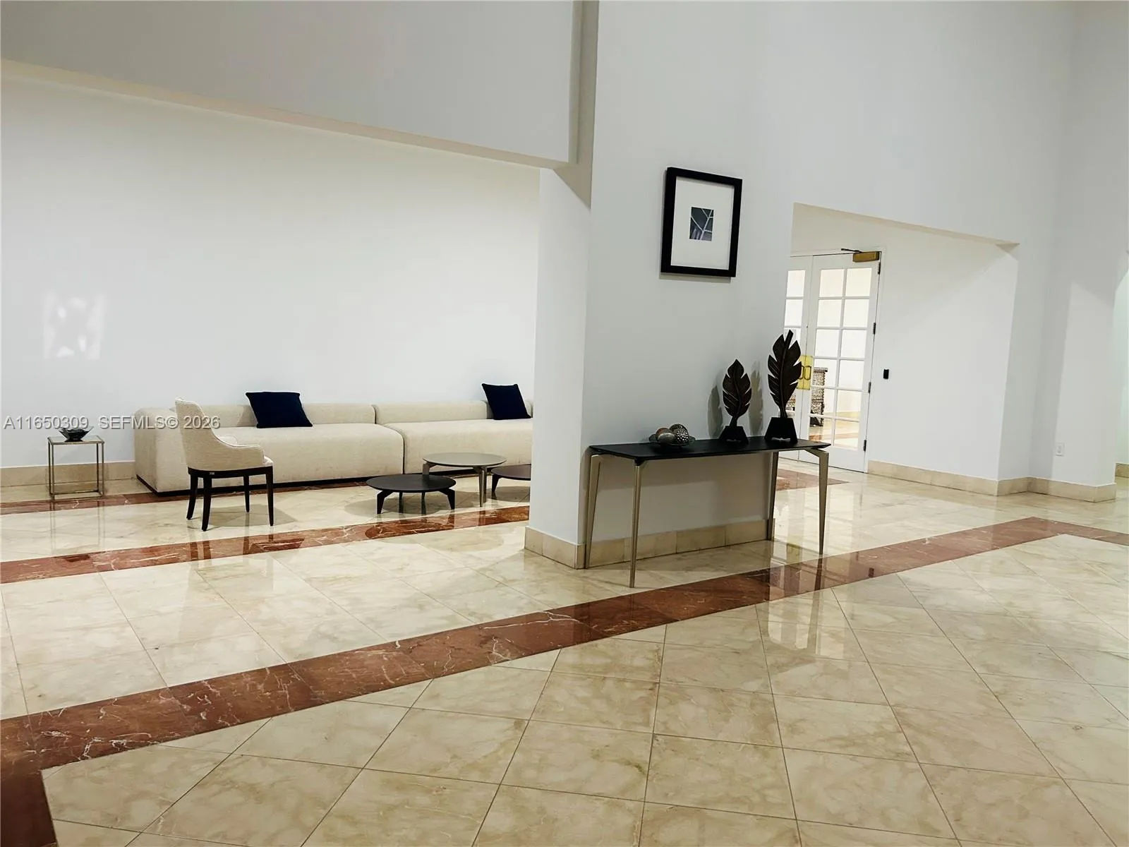 5825 Collins Ave 7f, Miami Beach, Florida 33140, Miami Beach, Florida 33140, 3 Bedrooms Bedrooms, ,2 BathroomsBathrooms,Residential,For Sale,5825 Collins Ave 7f, Miami Beach, Florida 33140,A11650309