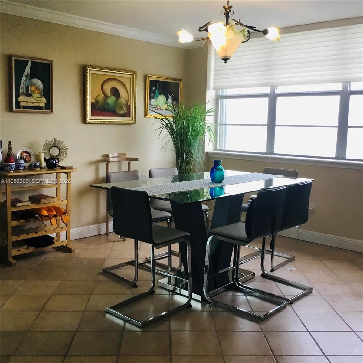 5825 Collins Ave 7f, Miami Beach, Florida 33140, Miami Beach, Florida 33140, 3 Bedrooms Bedrooms, ,2 BathroomsBathrooms,Residential,For Sale,5825 Collins Ave 7f, Miami Beach, Florida 33140,A11650309